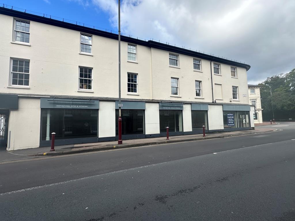 Lot: 27 - VACANT COMMERCIAL PROPERTY WITH GROUND RENTS - View of property from Crescent Road